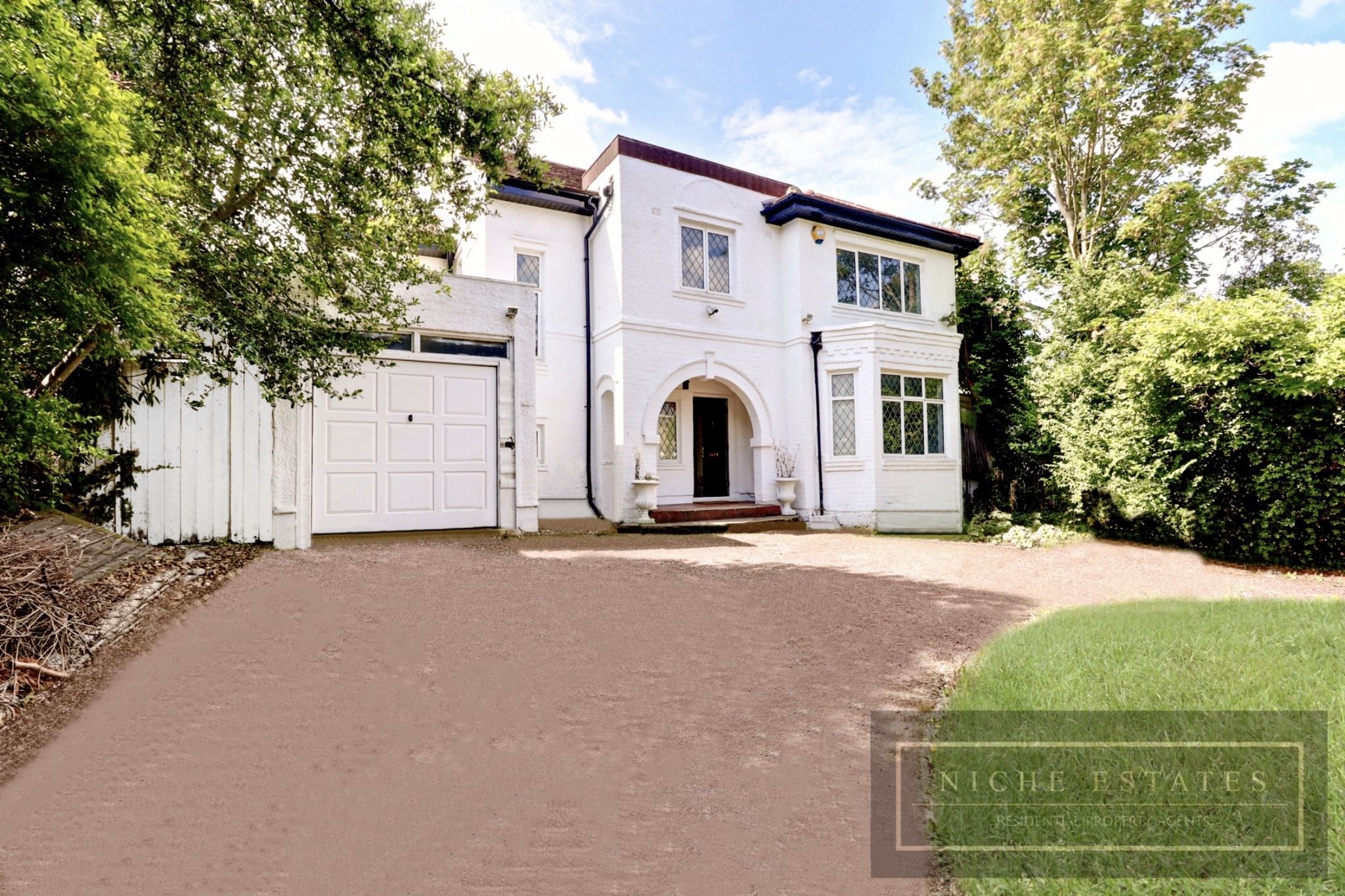 6 bed detached house to rent in Alexandra Grove, London N12 Zoopla