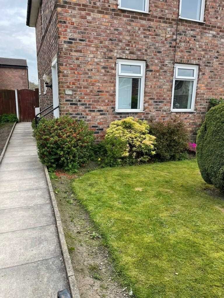 3 bed semidetached house to rent in Second Avenue, Rainhill, Prescot