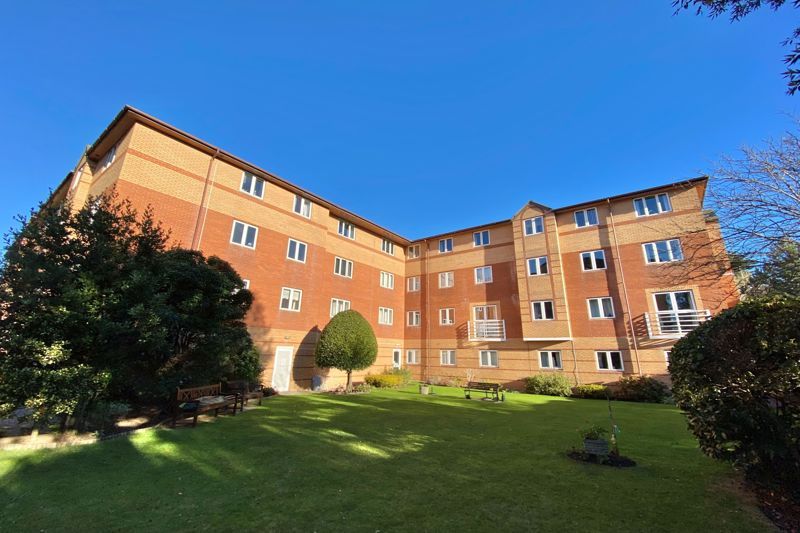 2 bed flat for sale in Carlton Street, WestonSuperMare BS23 Zoopla