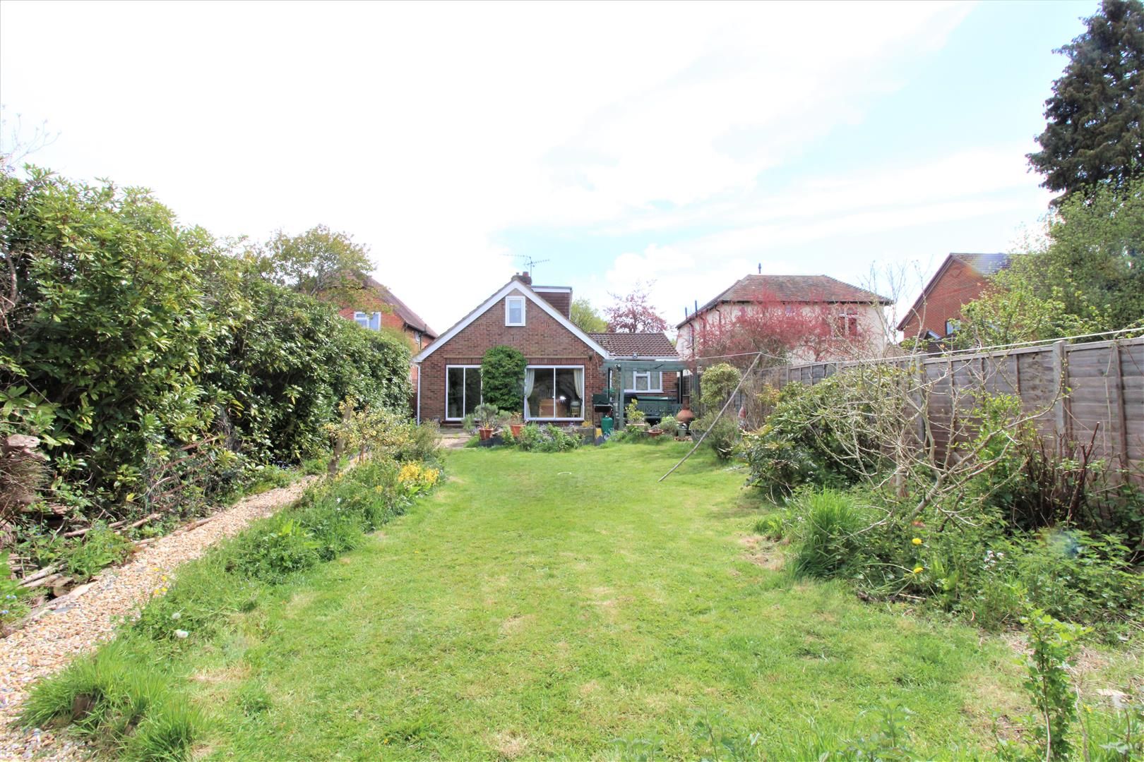 4 bed property for sale in Aldershot Road, Fleet GU51 Zoopla