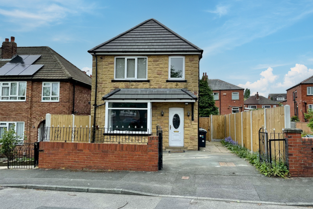 3 bed detached house for sale in Grovehall Avenue, Beeston, Leeds LS11