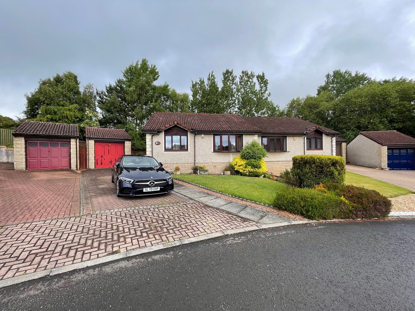 3 bed semidetached bungalow for sale in Colquhoun Avenue, Glenrothes