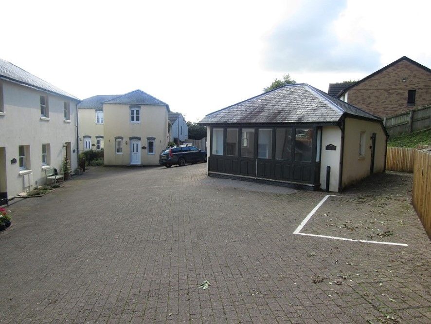 1 bed detached bungalow for sale in 10 Plas Ystrad, Johnstown