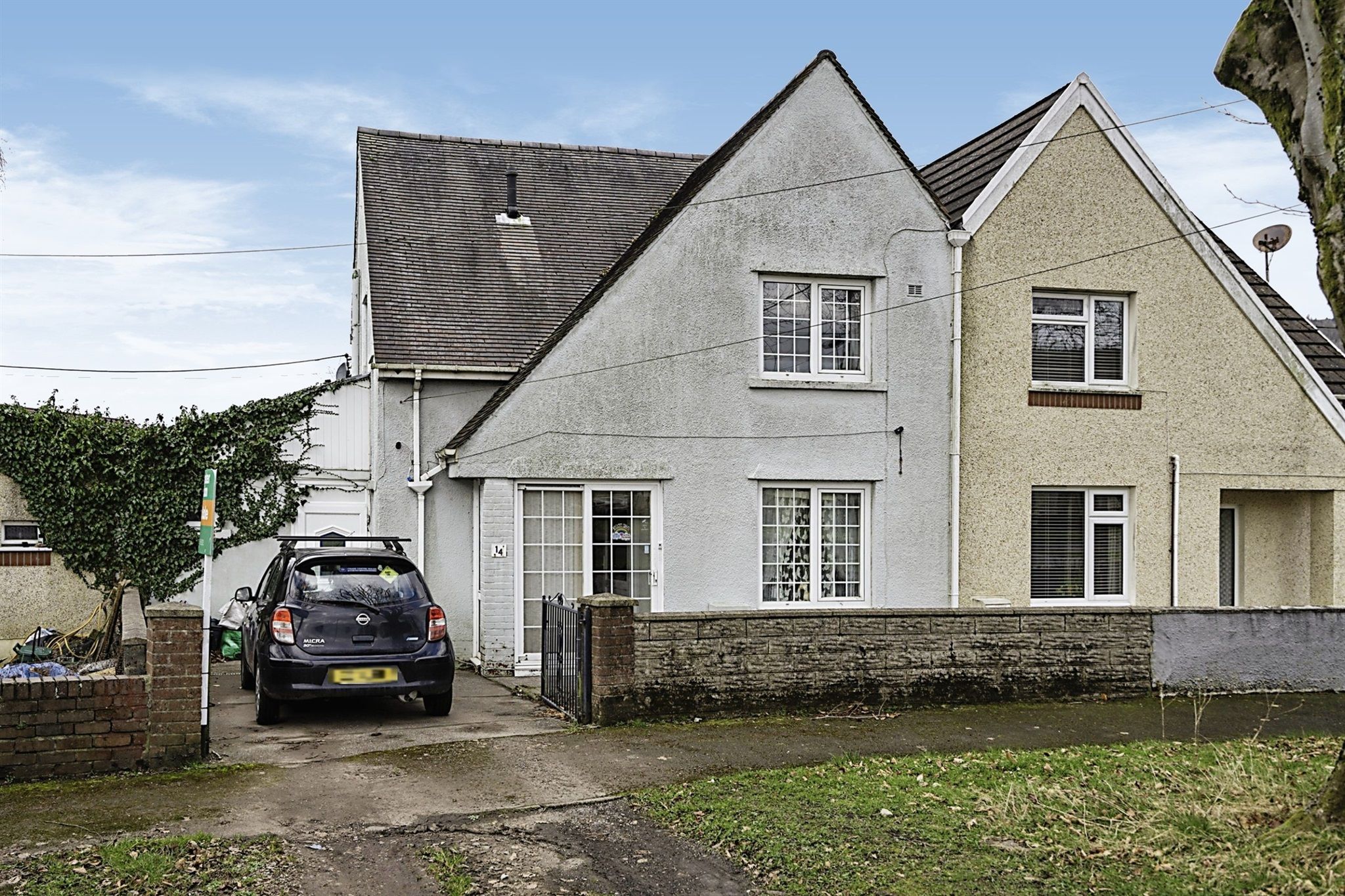 3 bed semidetached house for sale in Morfa Glas, Glynneath, Neath SA11