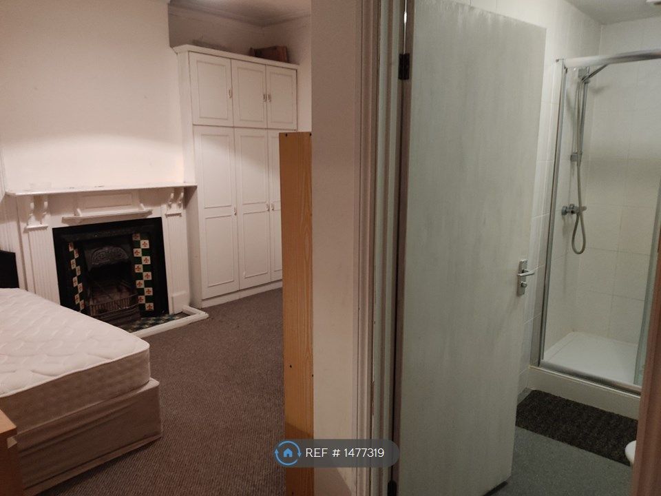 Room to rent in Beverley Road, Hull HU5 Zoopla