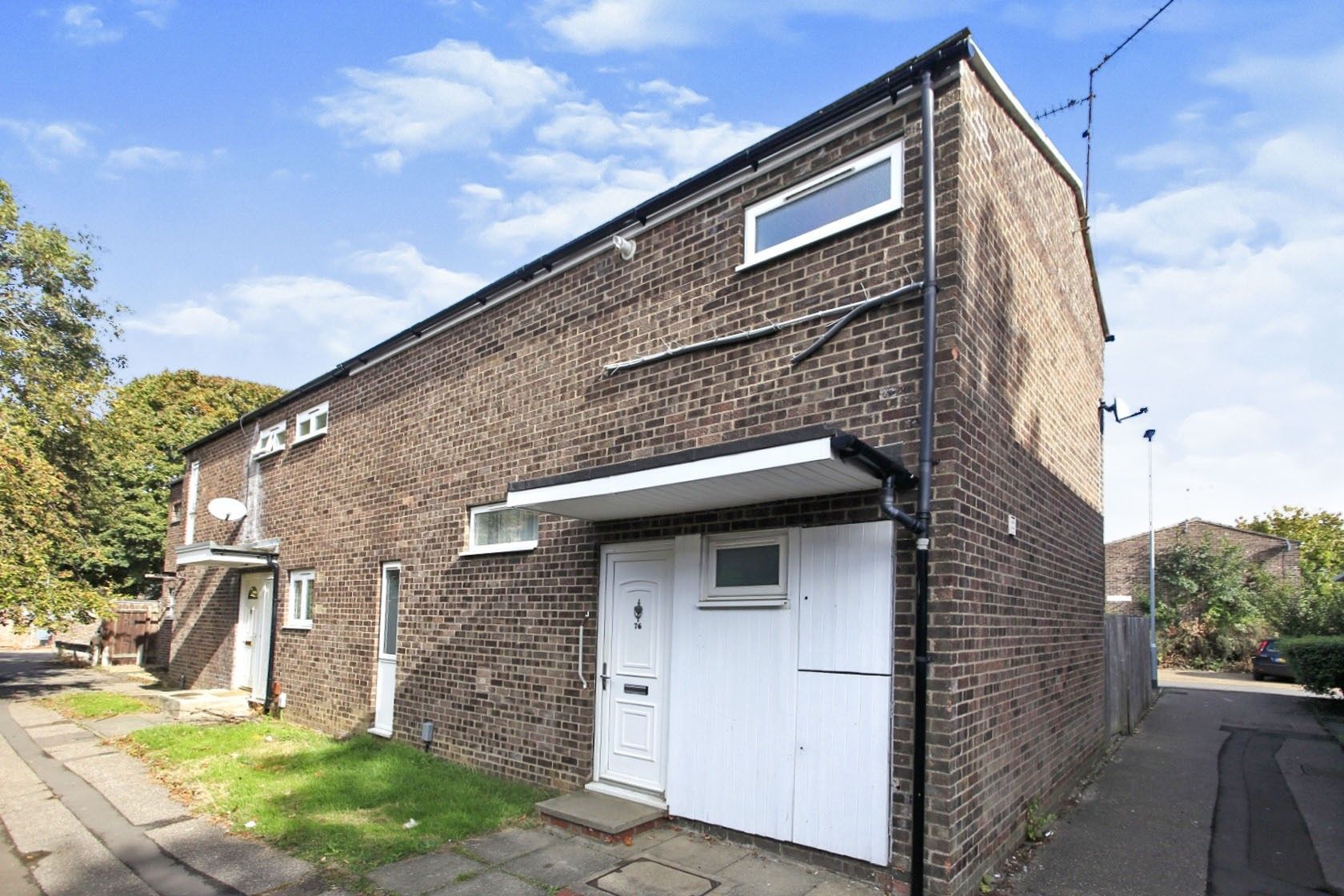 3 bed end terrace house for sale in Brookfurlong, Ravensthorpe