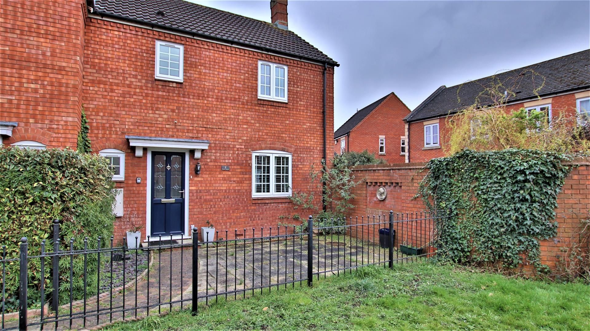 3 bed end terrace house for sale in Laurel Avenue, Walton Cardiff