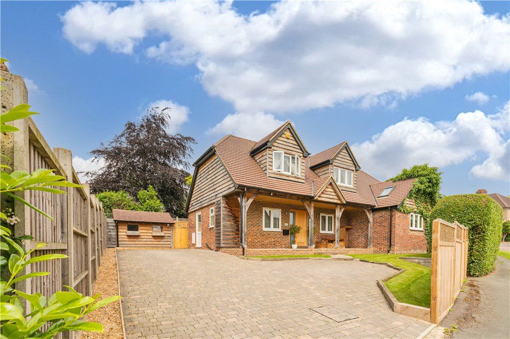 North Avenue, Farnham, Surrey GU9  