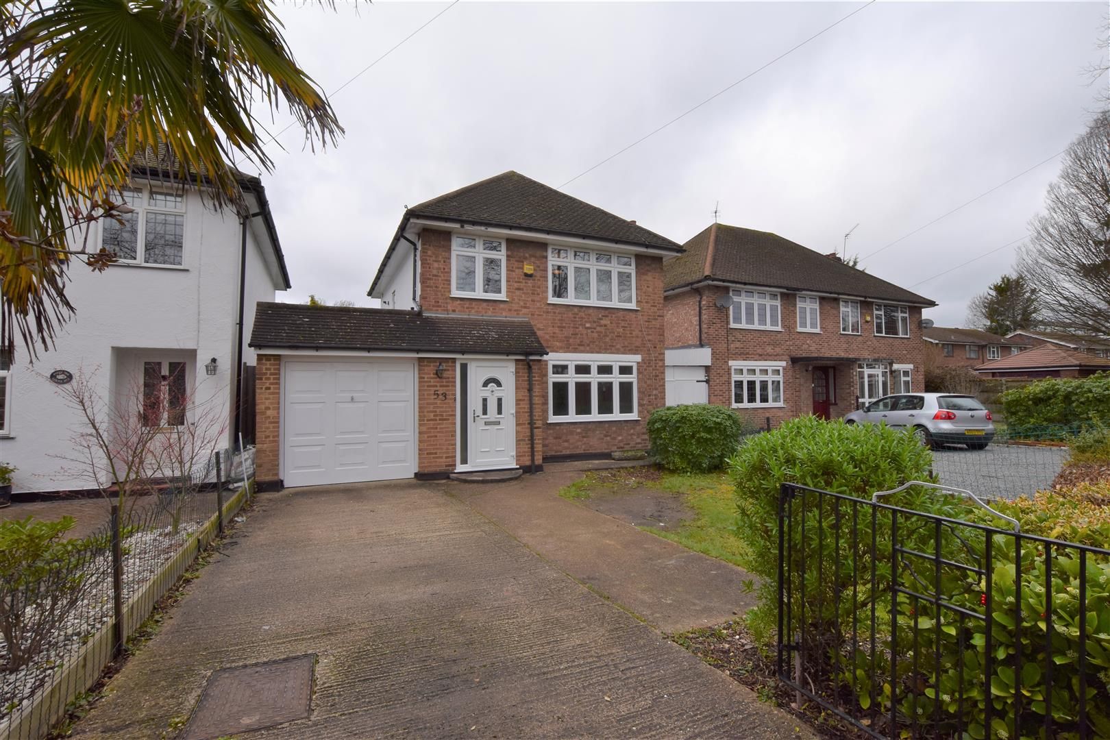 3 bed detached house to rent in Colne Avenue, West Drayton UB7 Zoopla