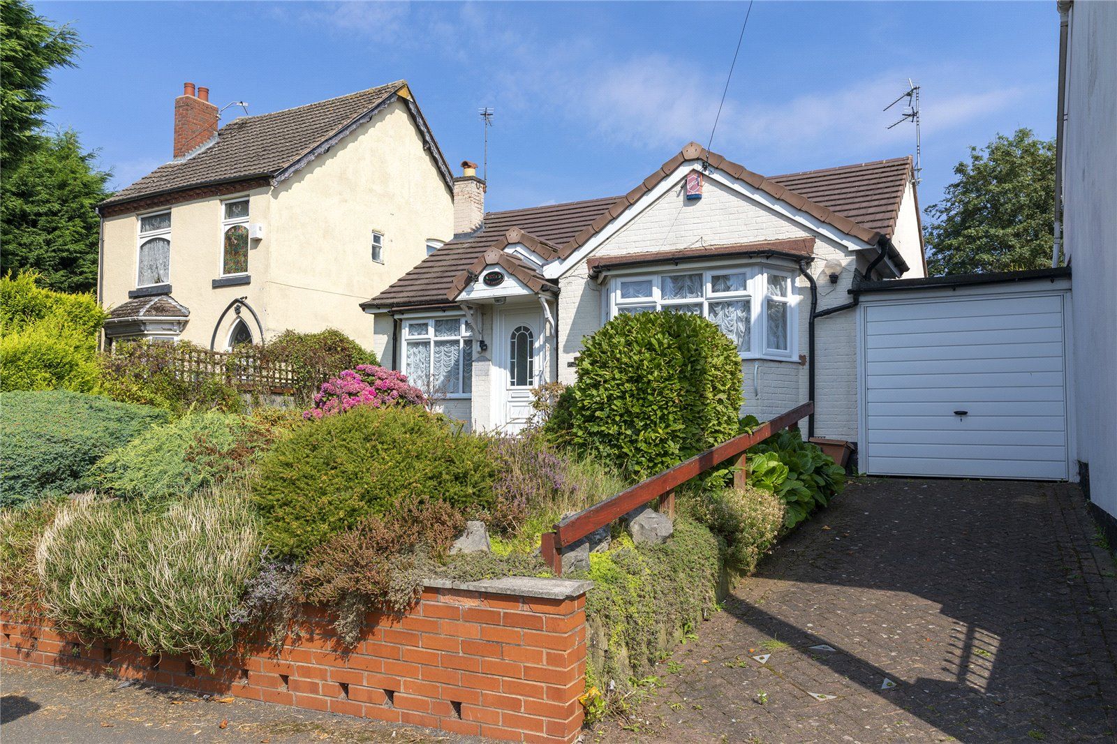 2 bed bungalow for sale in Long Lane, Halesowen B62 Zoopla