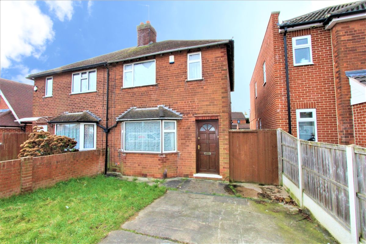 3 bed semidetached house to rent in Knole Road, Wollaton, Nottingham