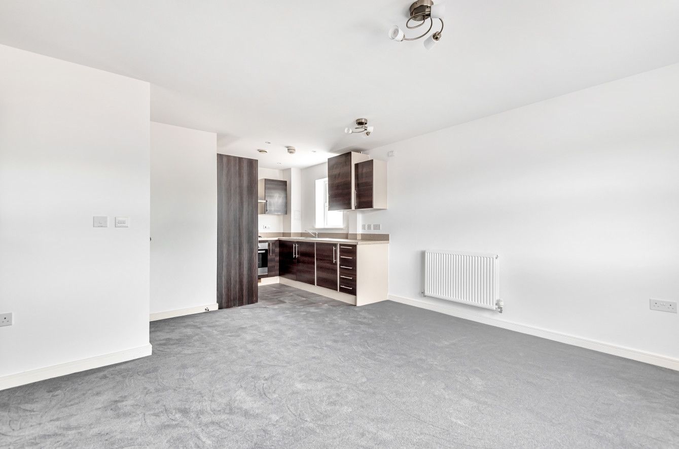2 bed flat to rent in Wells View Drive, Bromley BR2 Zoopla