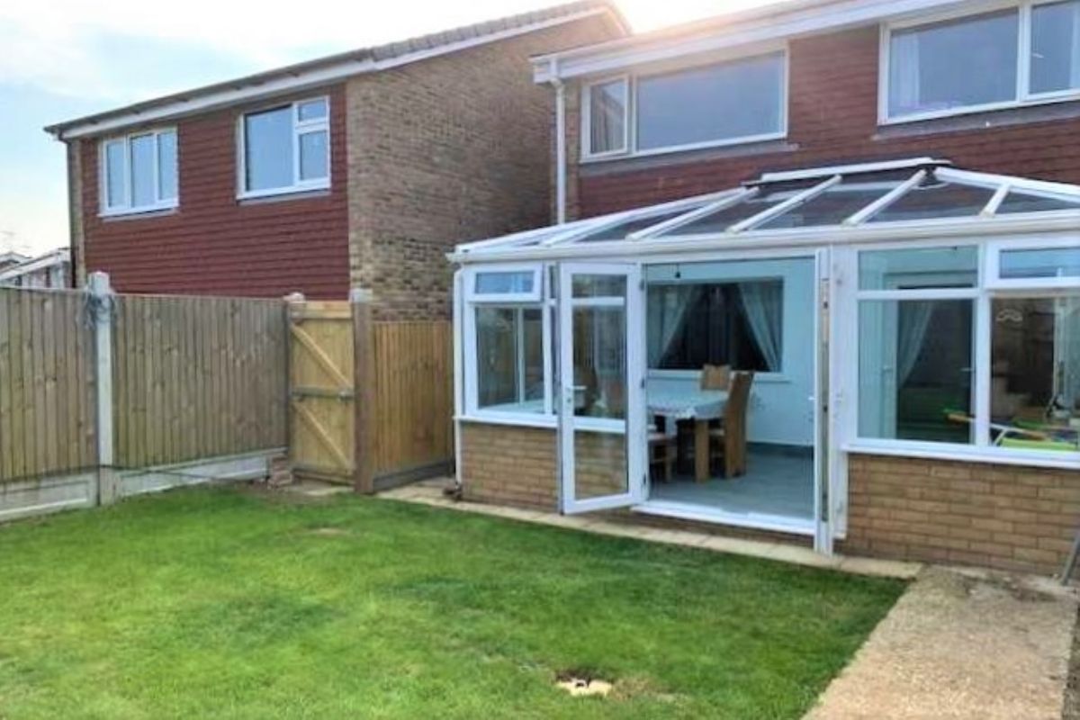 3 bed terraced house for sale in Lynwood, Folkestone, Kent CT19 Zoopla