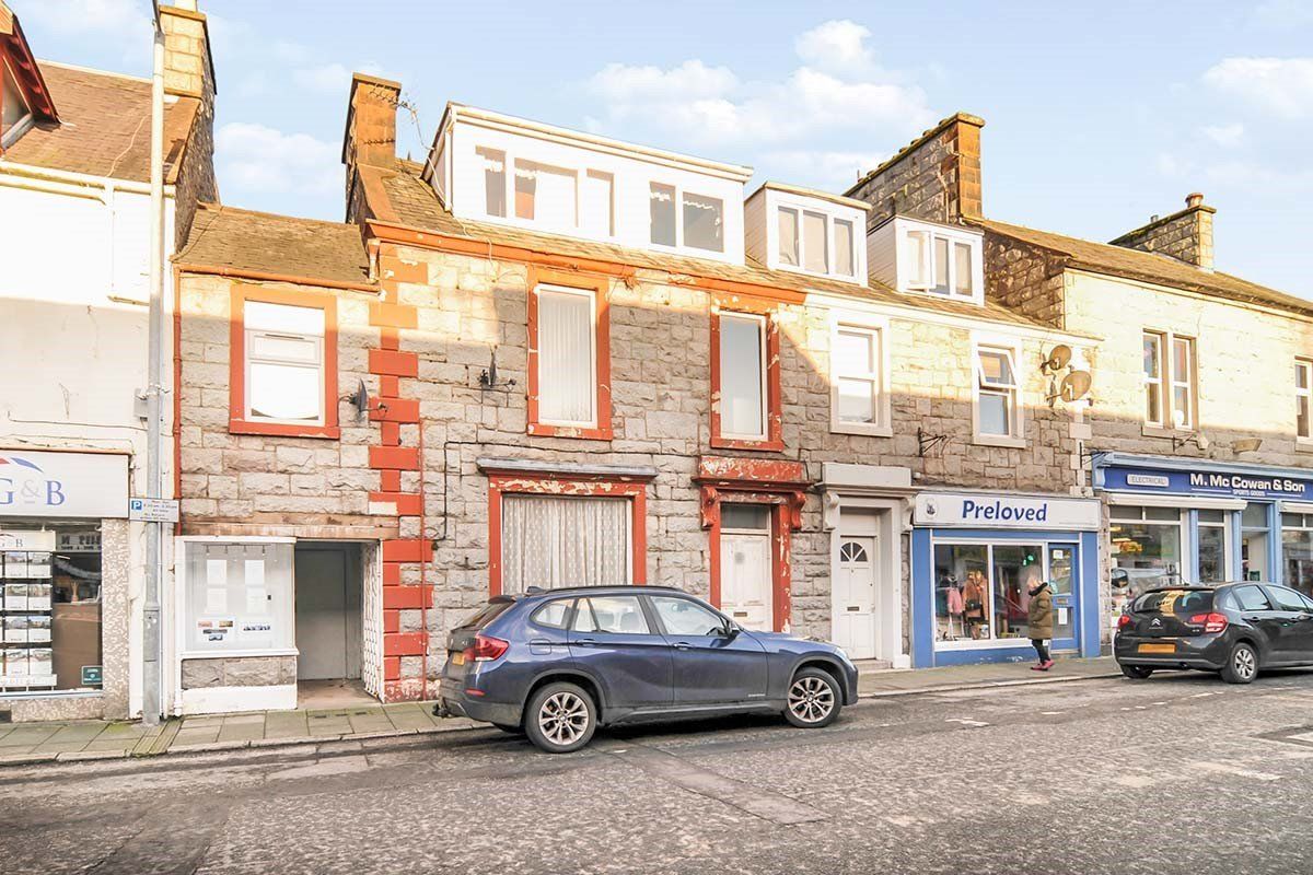 Studio to rent in High Street, Dalbeattie, Dumfries And Galloway DG5