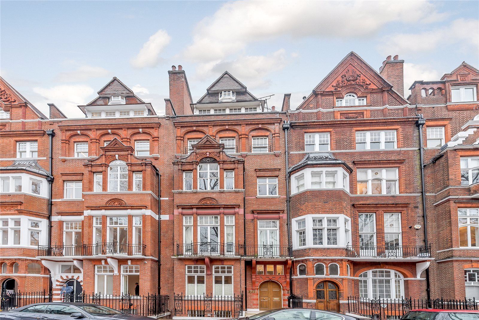 Cadogan Gardens Knightsbridge London SW3