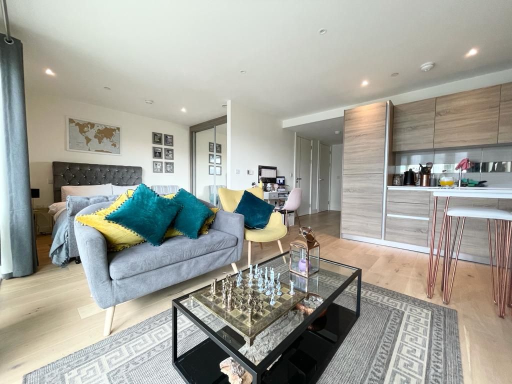 Flat 801 Judde House, Duke Of Wellington Avenue, London SE18