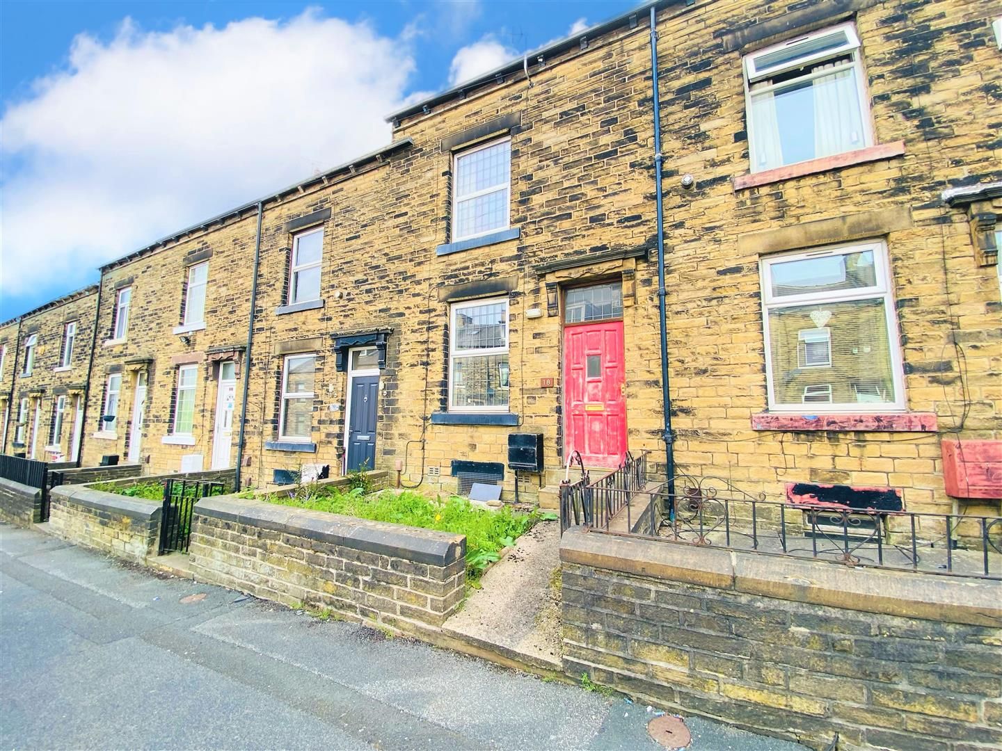 3 bed property for sale in Runswick Terrace, Bradford BD5 Zoopla