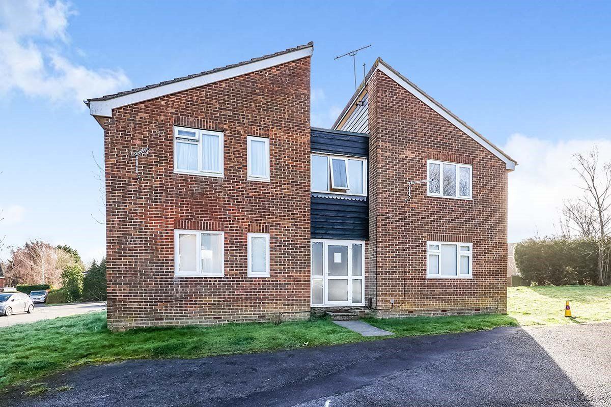 Studio to rent in Reedmace Close, Waterlooville, Hampshire PO7 Zoopla
