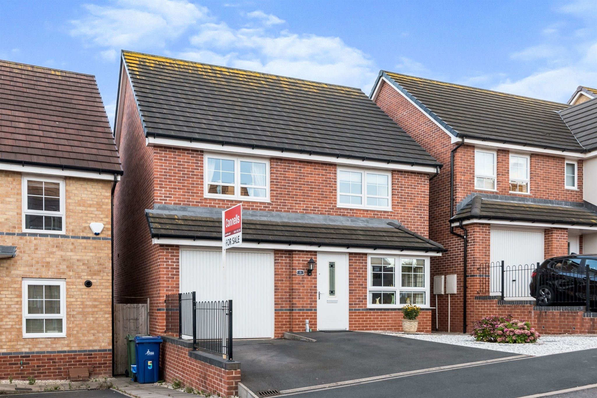 4 bed detached house for sale in Buckmaster Way, Rugeley WS15 Zoopla