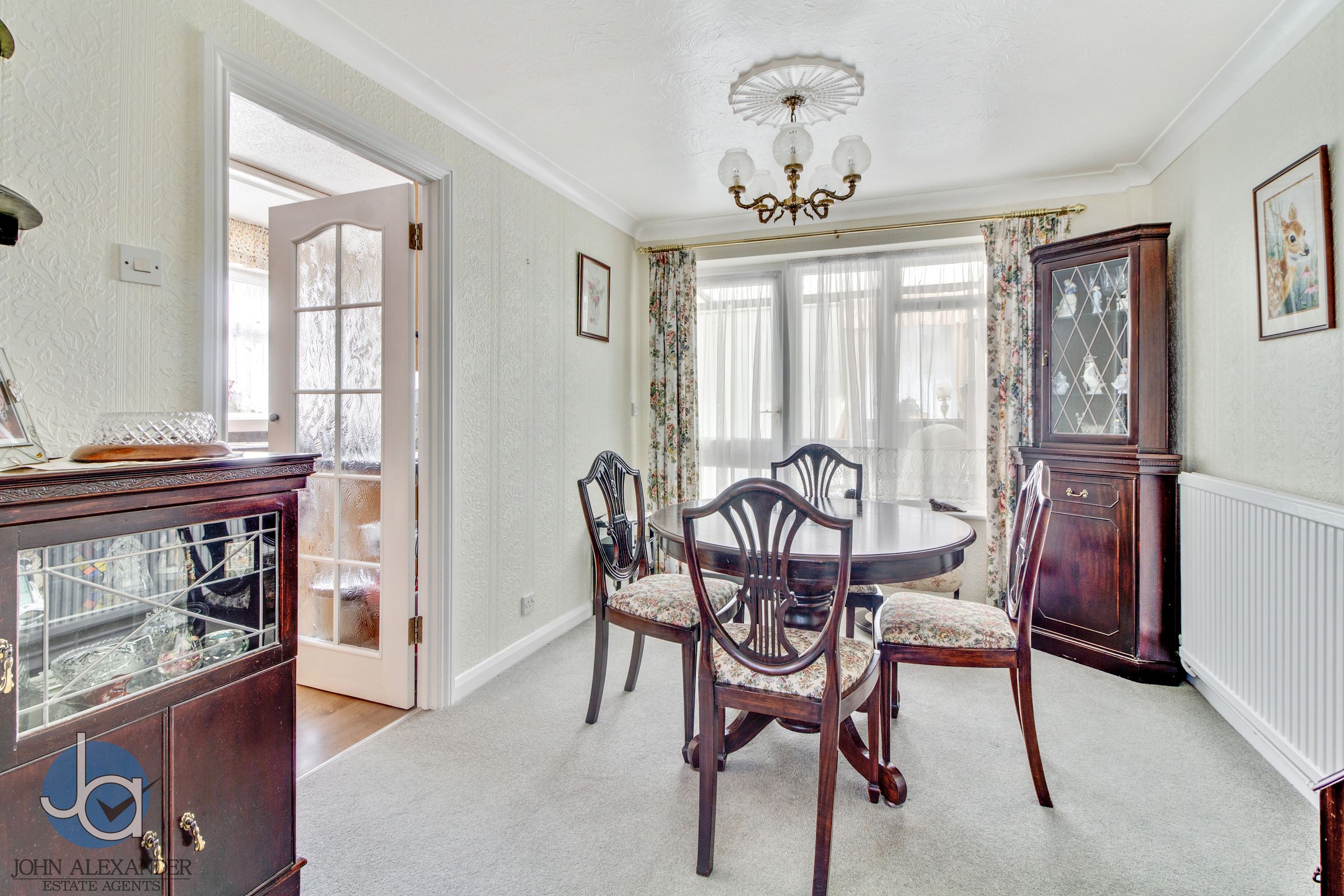 3 bed semidetached house to rent in Grove Road, Tiptree, Colchester