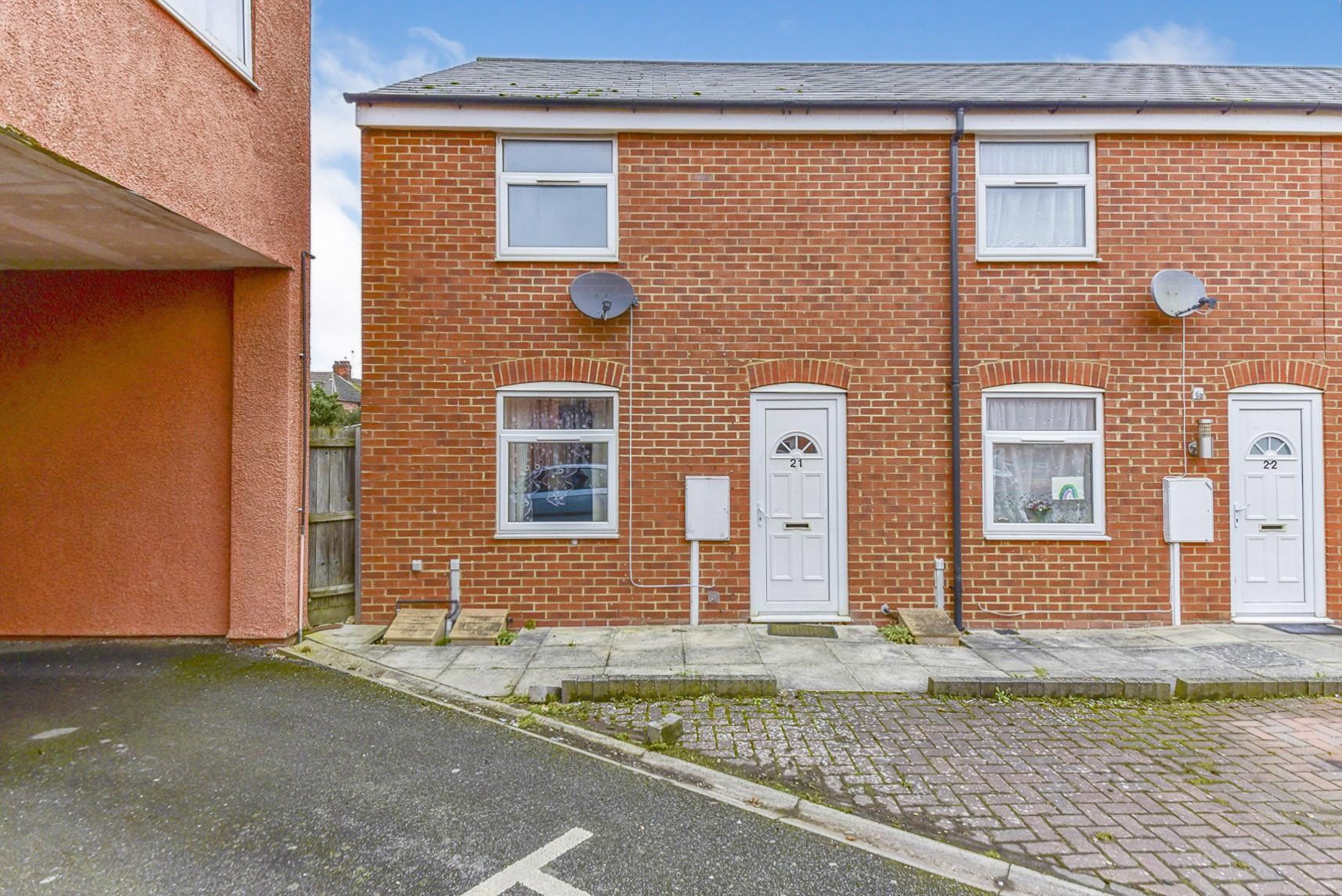 2 bed end terrace house for sale in Wood Street, Kettering NN16 Zoopla