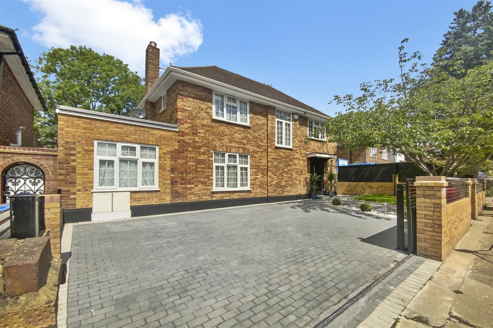 4 bed detached house to rent in Sudbury Hill Close, Sudbury, Wembley