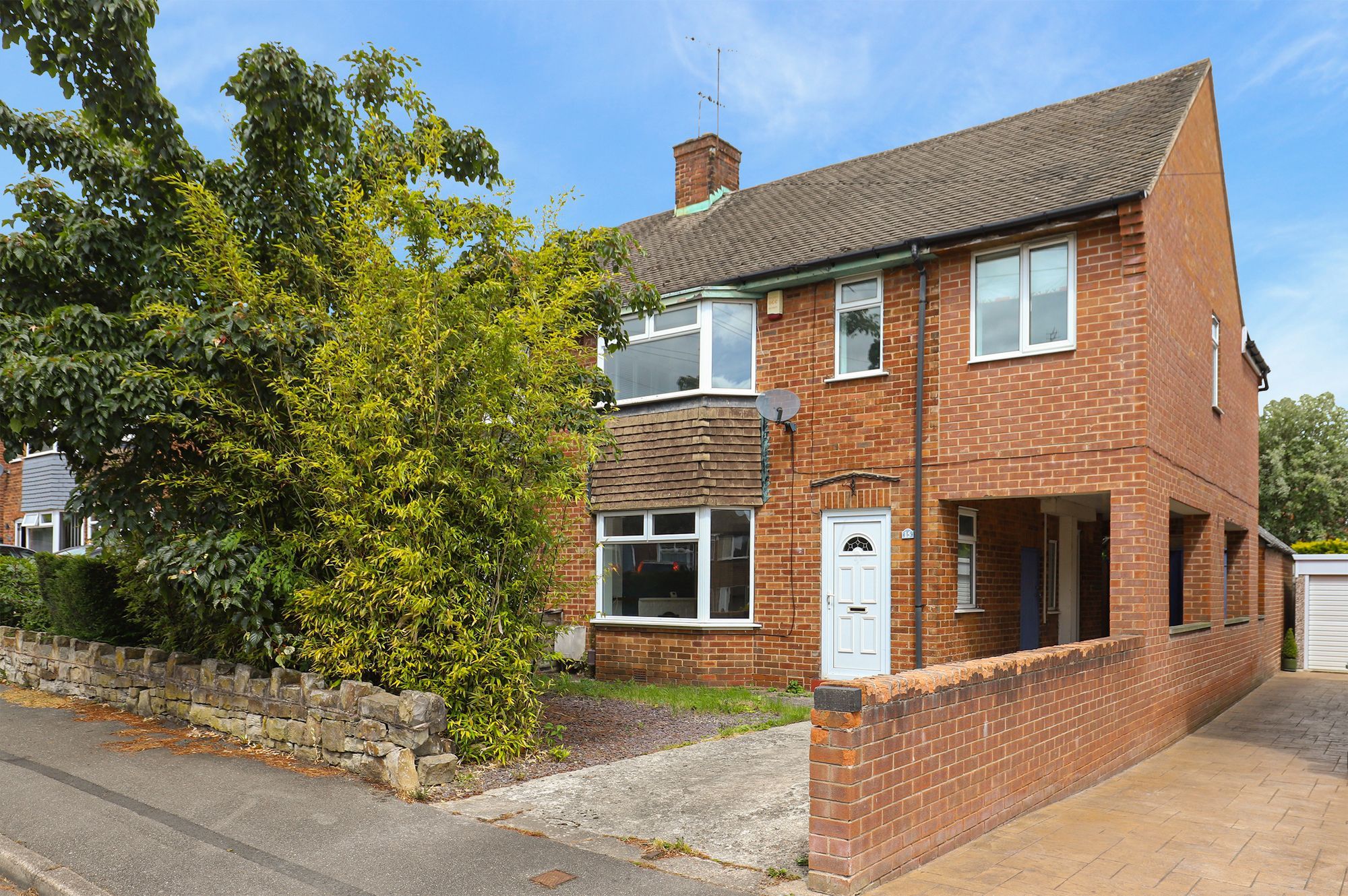 4 bed semidetached house for sale in Morley Avenue, Chesterfield S40