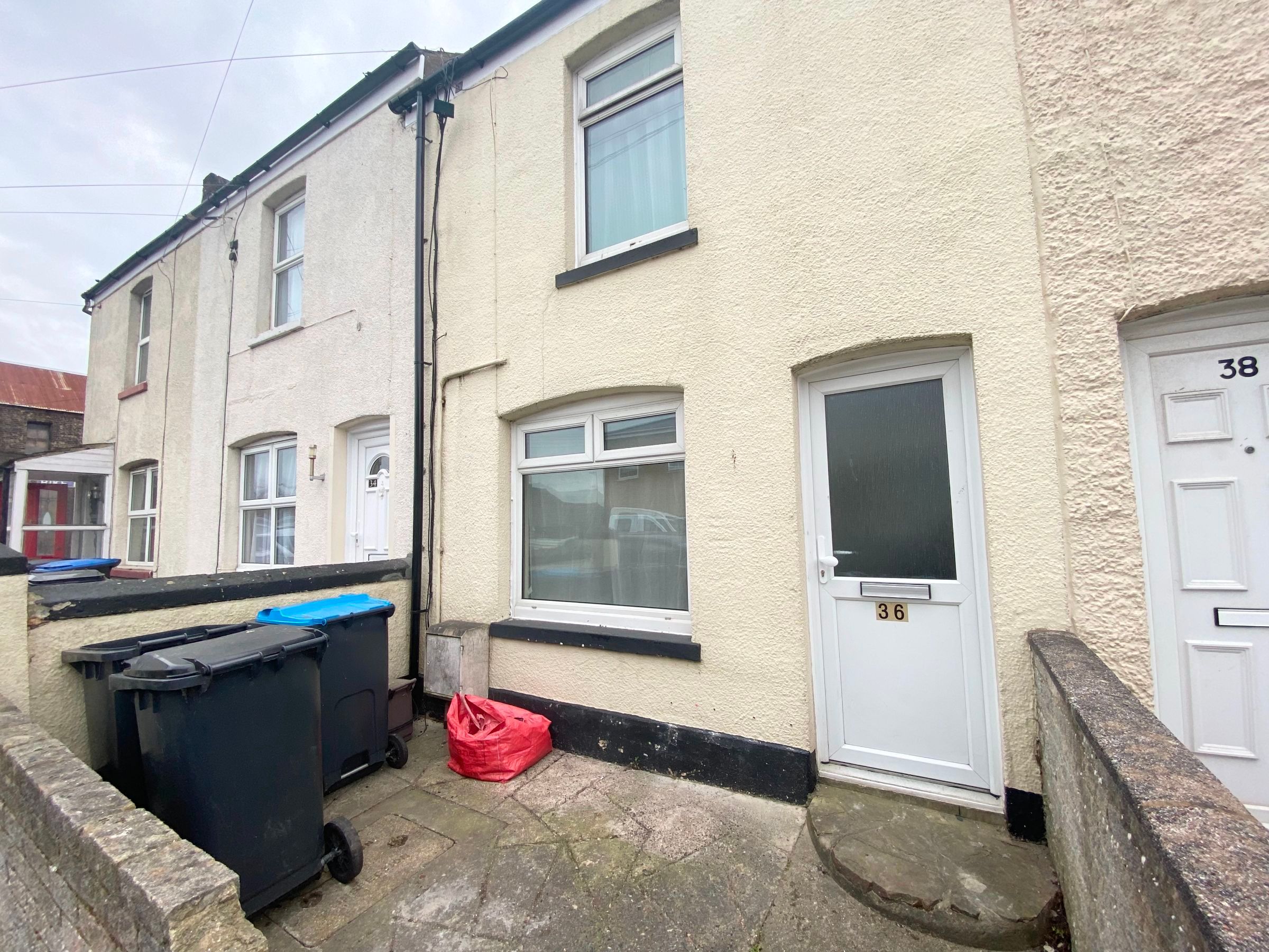 2 bed terraced house to rent in Central Road, Ramsgate CT11 Zoopla
