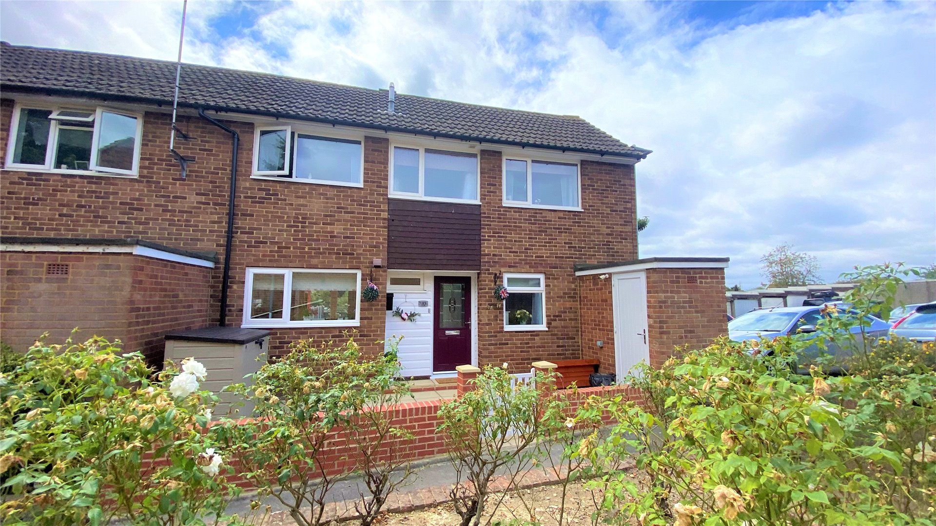 2 bed end terrace house for sale in Arncliffe, Bracknell, Berkshire