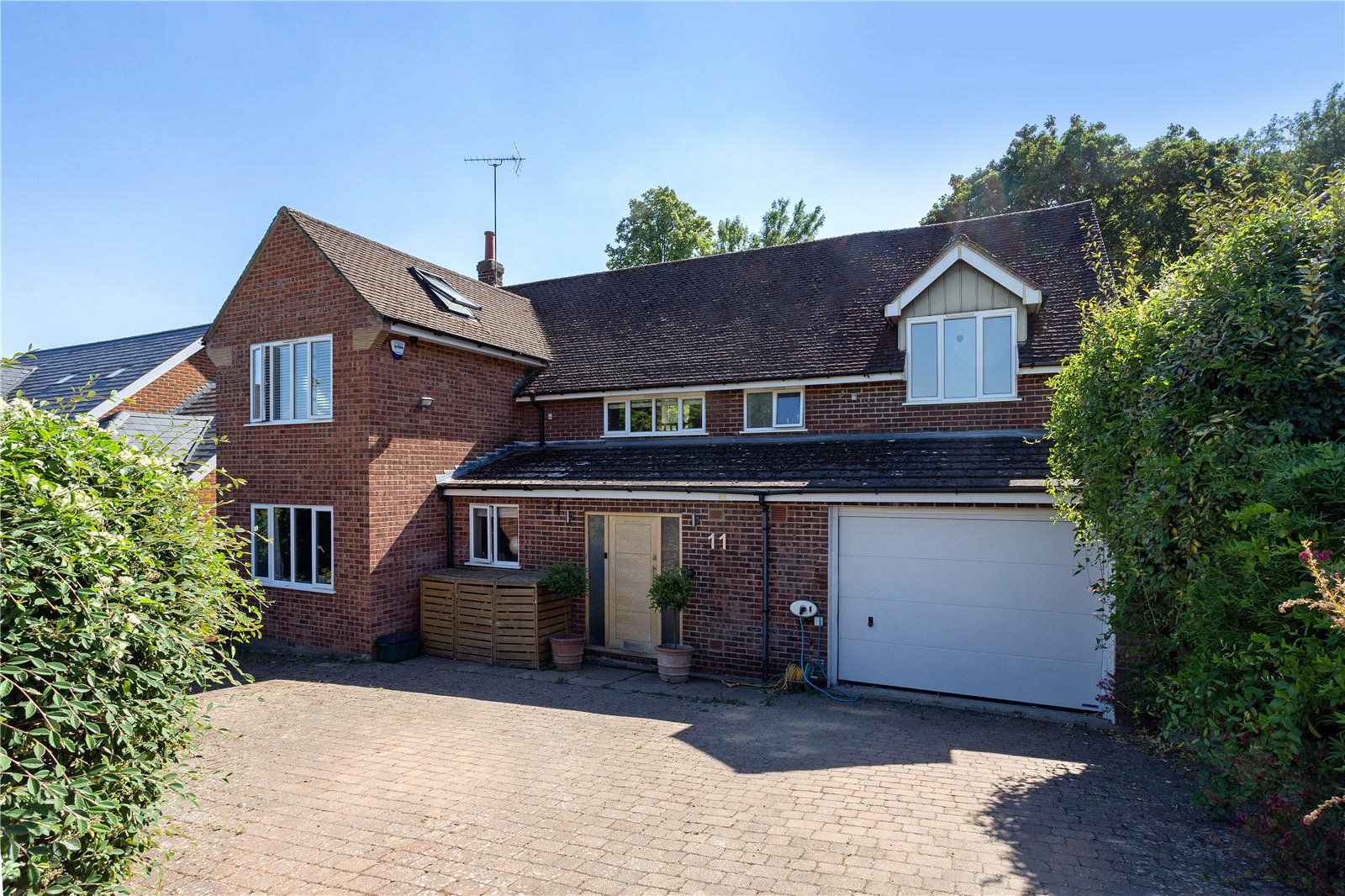 5 bed detached house for sale in Spinfield Park, Marlow