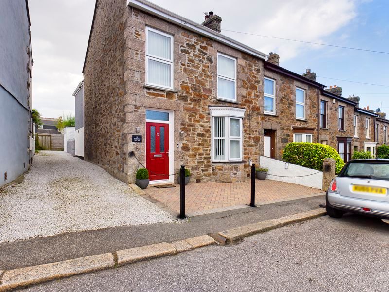 3 bed property for sale in Bellevue, Redruth TR15 Zoopla