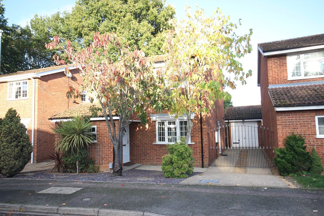 4 bed detached house to rent in The Croft, Flitwick, Bedford MK45 Zoopla