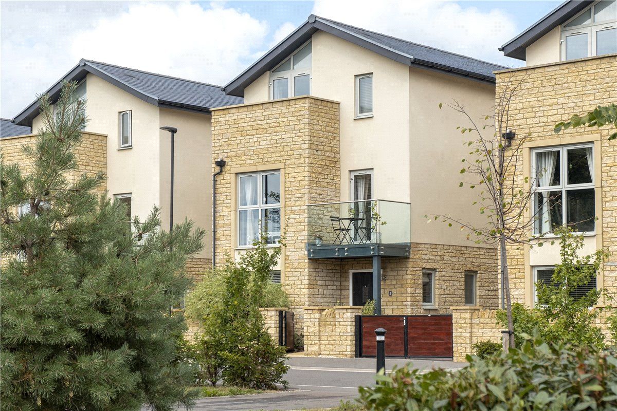 New home, 4 bed detached house for sale in Beckford Drive, Lansdown