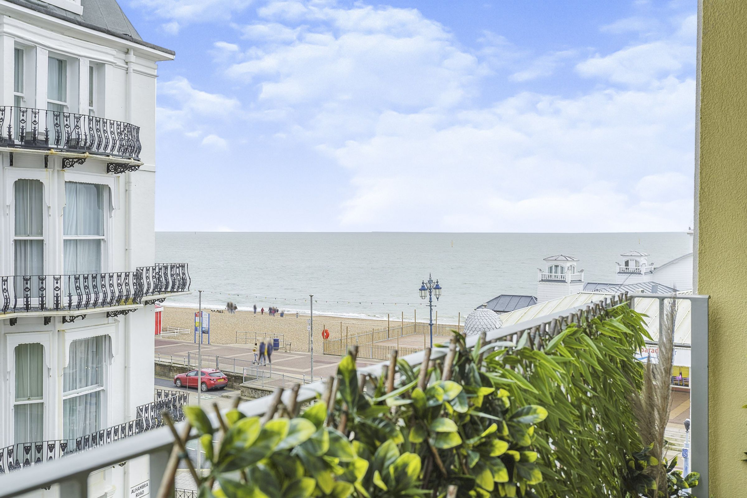 1 bed flat for sale in Savoy House, South Parade, Southsea, Hampshire