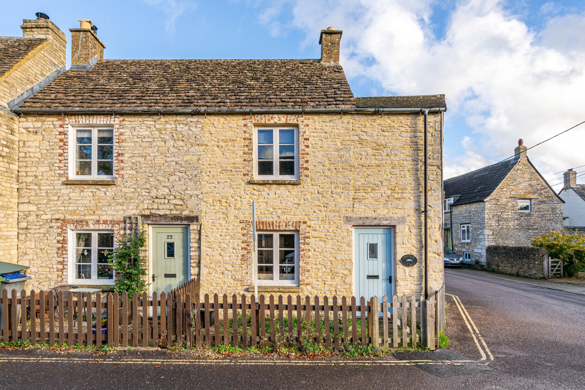 3 bed end terrace house for sale in Cliff Road, Sherston, Malmesbury