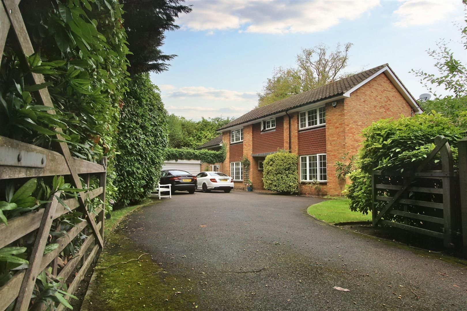 5 bed detached house for sale in Parvis Road, West Byfleet KT14 Zoopla