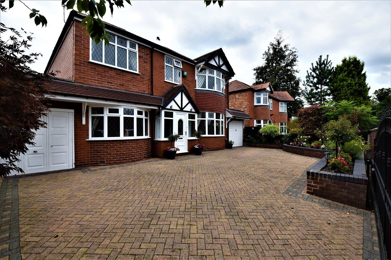 5 bed property for sale in Park Road, Timperley, Altrincham WA15 Zoopla