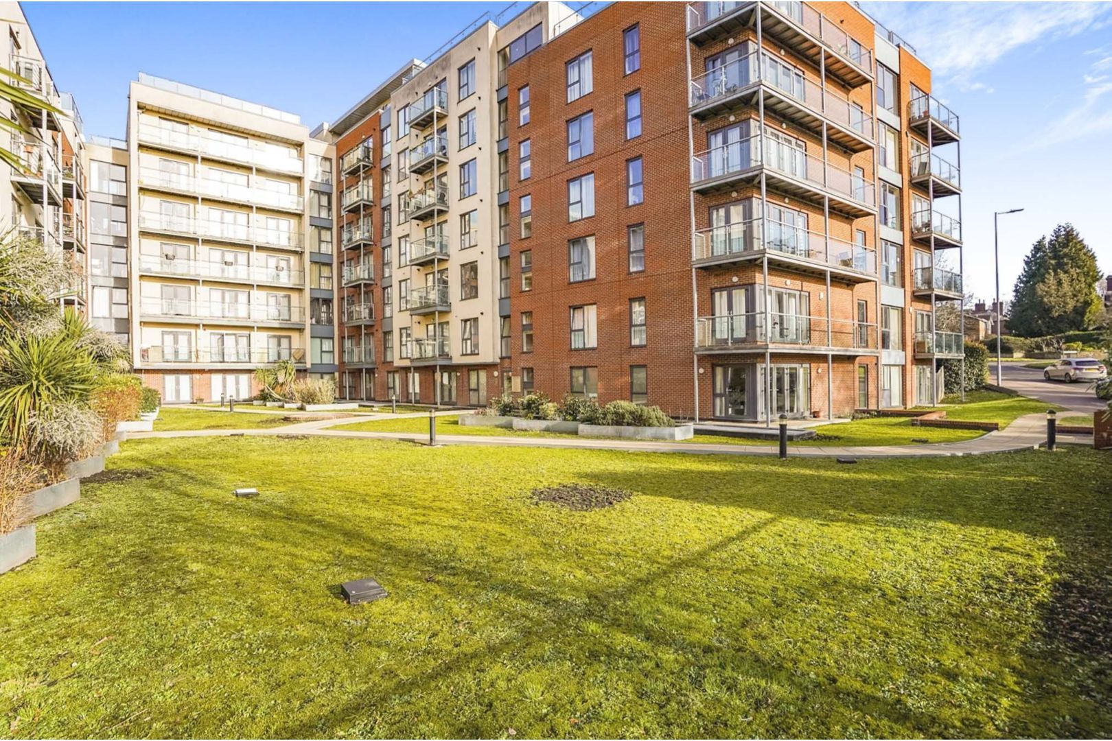 1 bed flat for sale in Midland Road, Hemel Hempstead HP2 Zoopla