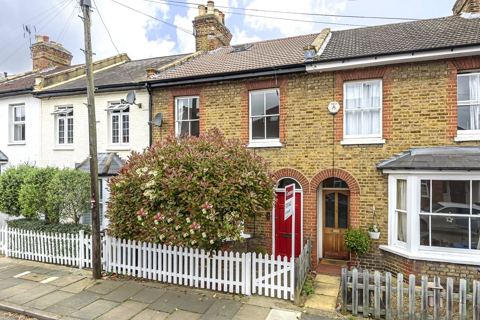 3 bed terraced house for sale in Minniedale, Surbiton KT5 Zoopla