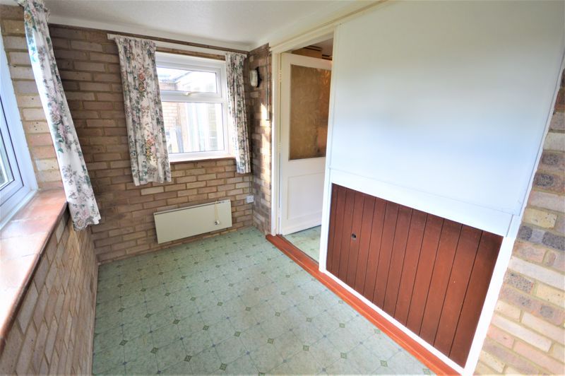 2 bed semidetached bungalow for sale in Old Mill Close, Haddenham