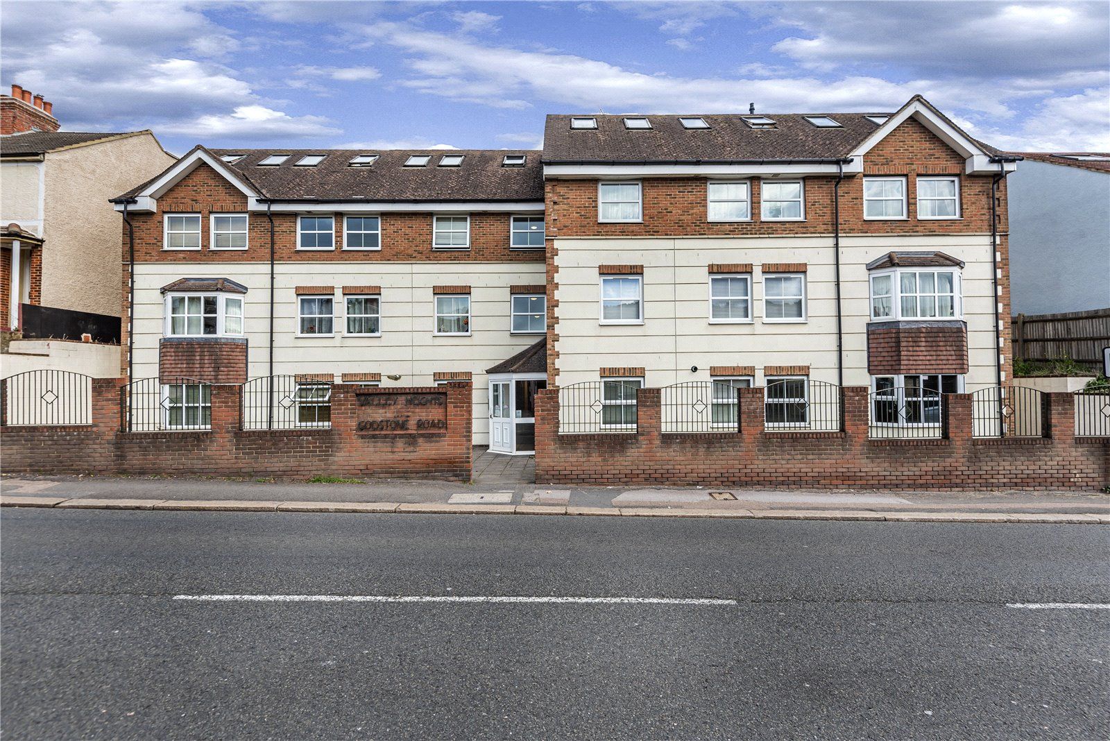 2 bed flat for sale in Godstone Road, Whyteleafe, Surrey CR3 Zoopla