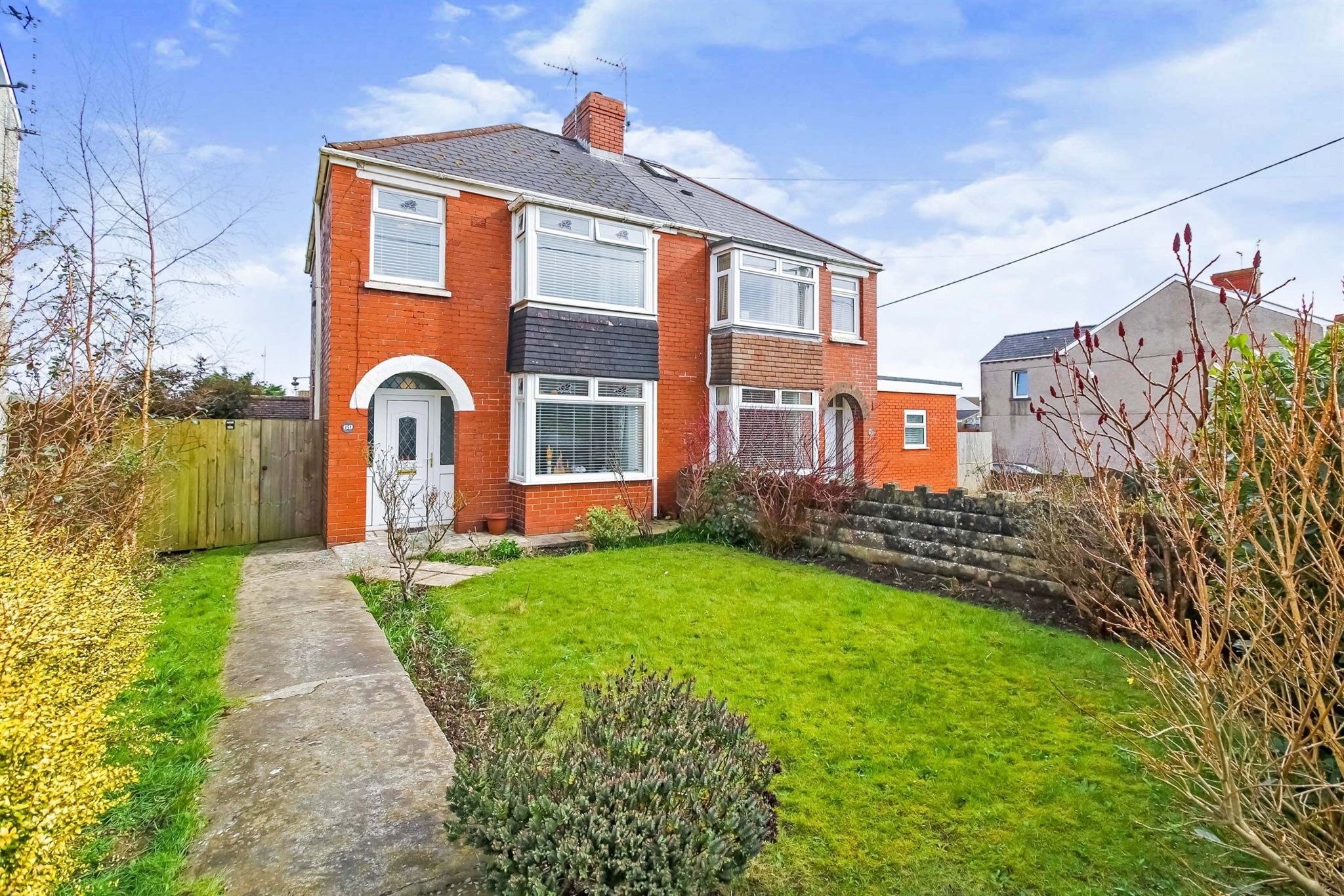 3 bed semidetached house for sale in Heol Fach, North Cornelly