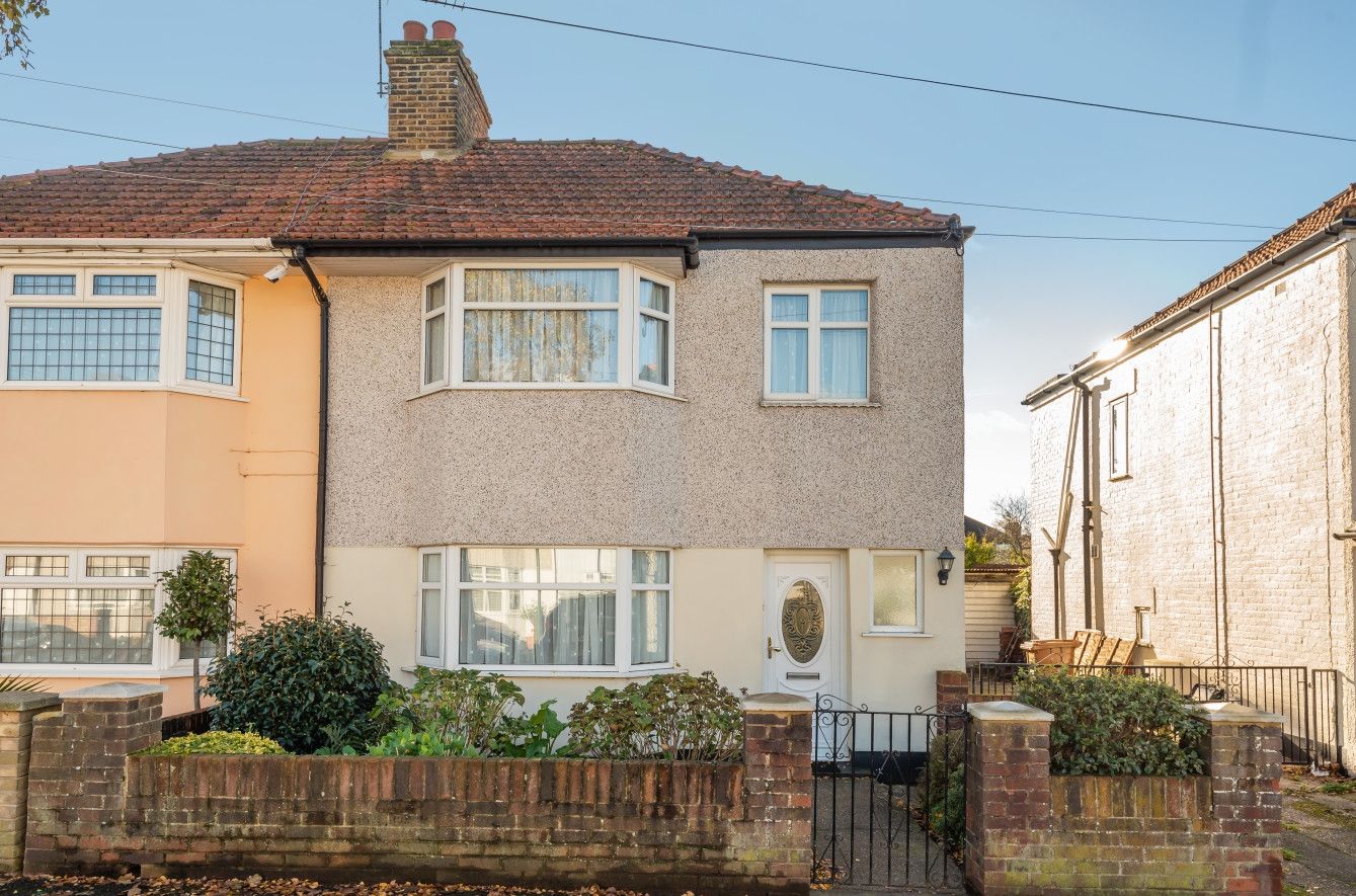 3 bed semidetached house for sale in Elsa Road, Welling DA16 Zoopla