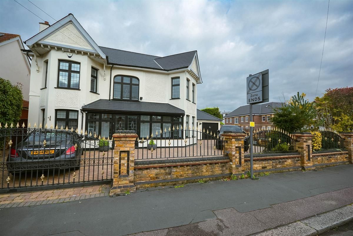 5 bed detached house for sale in Berther Road, Emerson Park, Hornchurch RM11 Zoopla