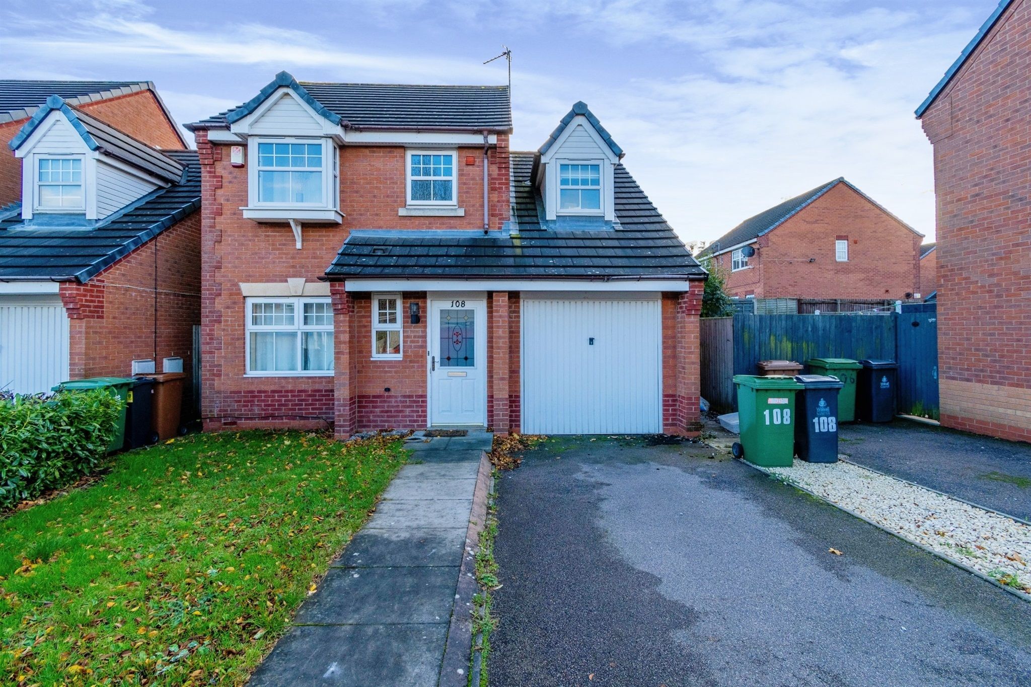3 bed detached house for sale in Wenlock Gardens, Walsall WS3 Zoopla