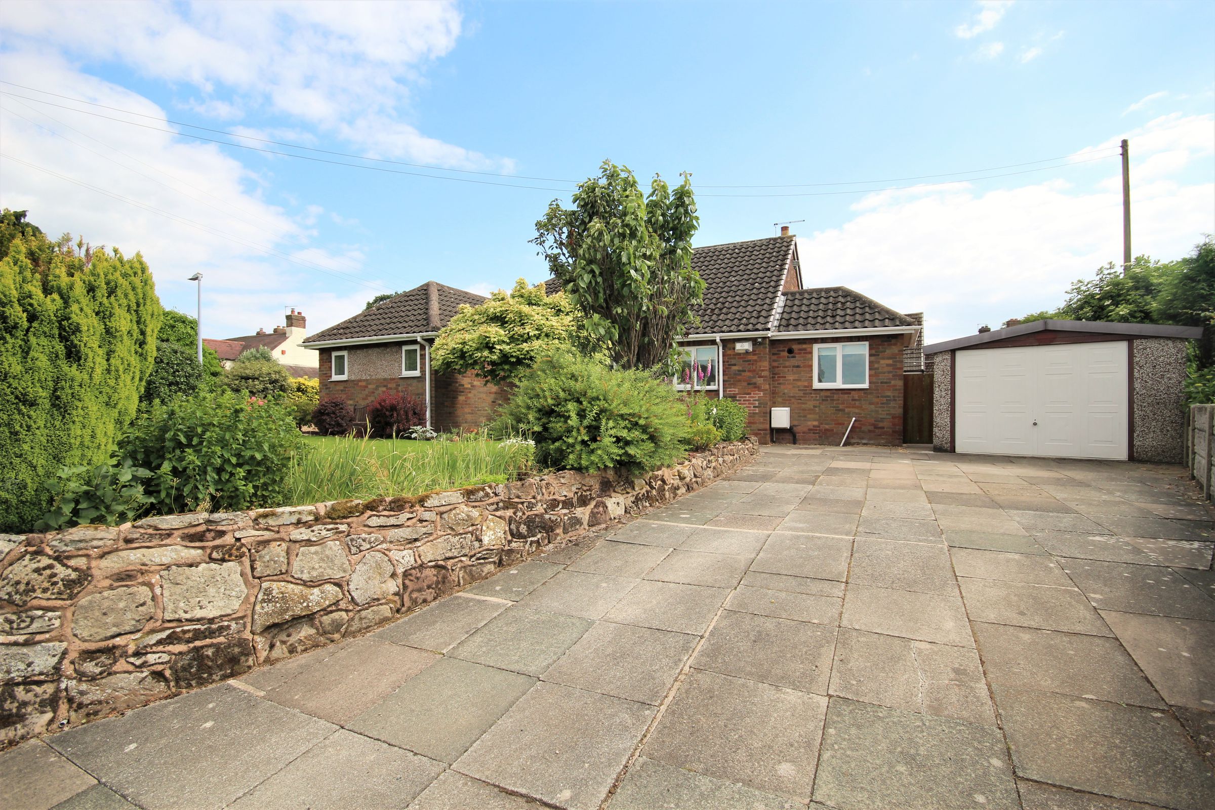 3 bed detached bungalow for sale in Shrubbery Road, Telford TF2 Zoopla