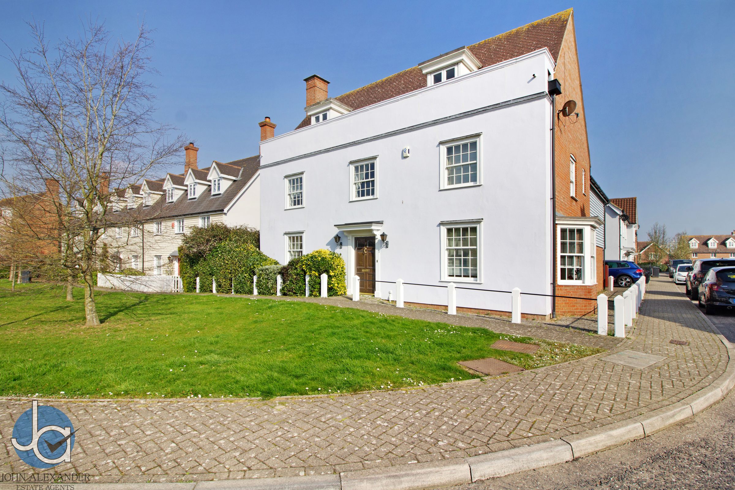 5 bed detached house for sale in Chestnut Avenue, Great Notley