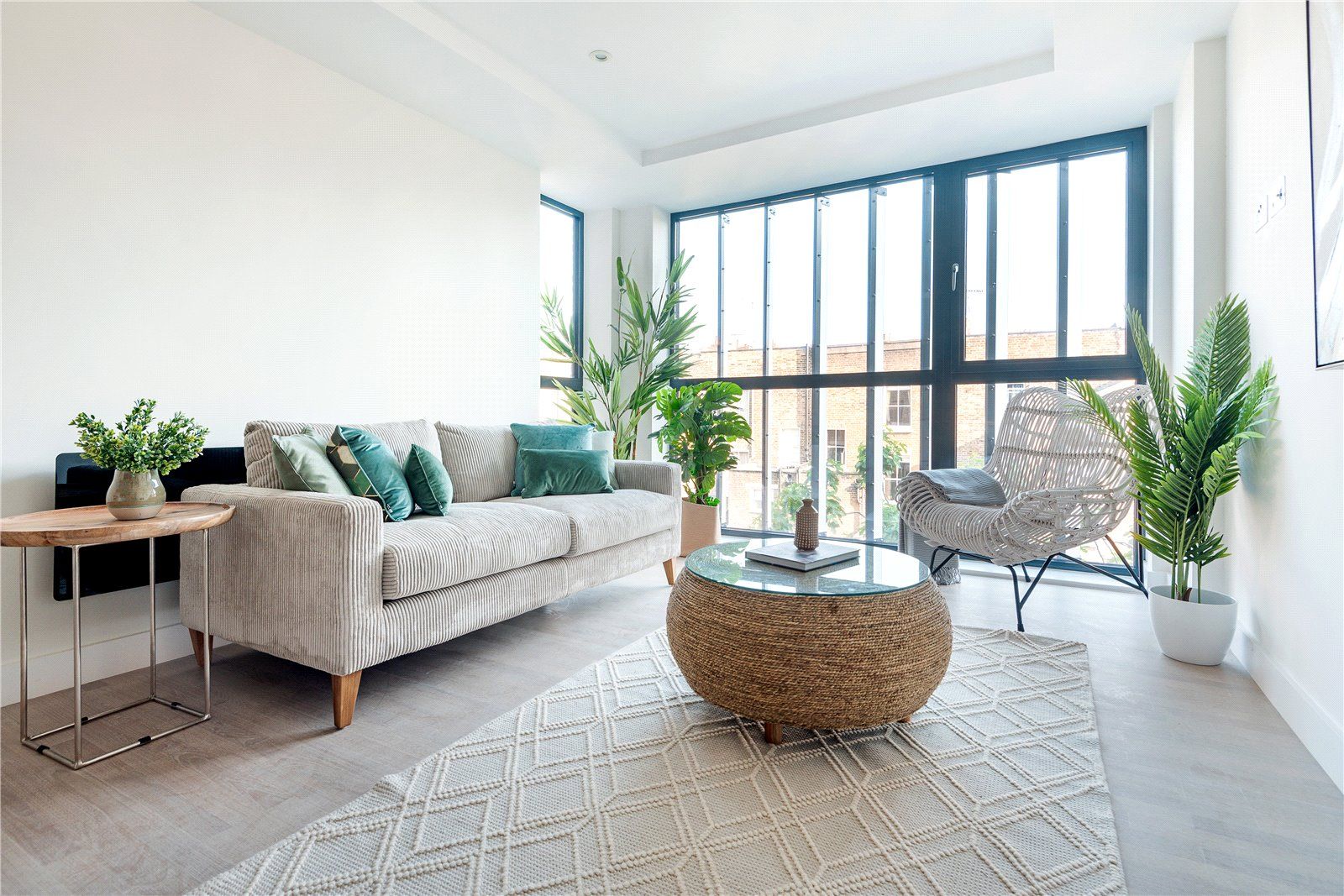 Flat 10 - The Residence, 14-16 Rowe Lane, London E9  