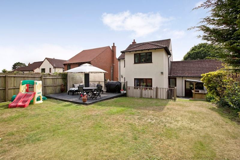 4 bed detached house for sale in Eagle Close, Kingsteignton, Newton