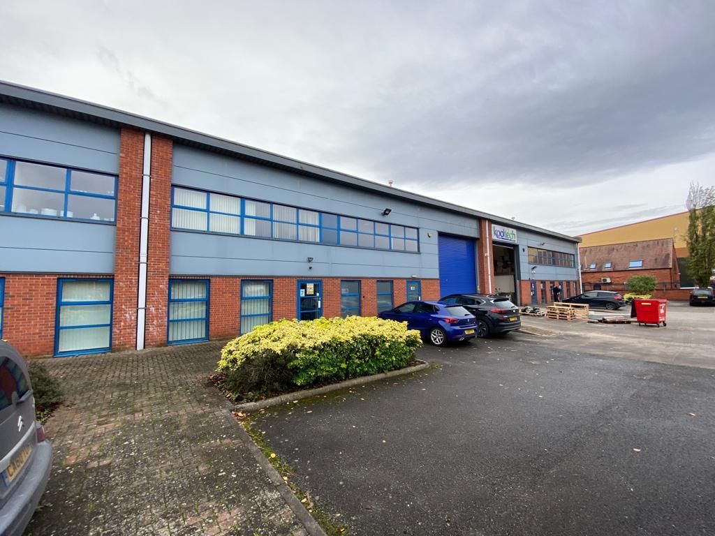 Light industrial to let in Unit 7, Mills Park, Station Road